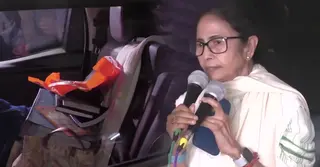 আইপ্যাক অফিসে গোয়েন্দা অভিযান; উত্তাল পশ্চিমবঙ্গের রাজনীতি